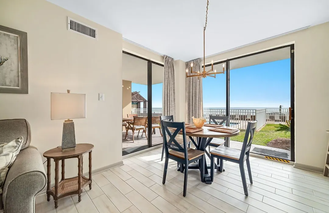 Romar Place 103-1